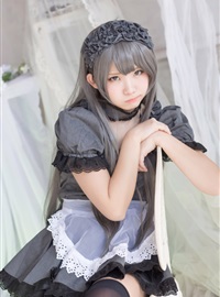 Rabbit play pictorial - black maid(7)